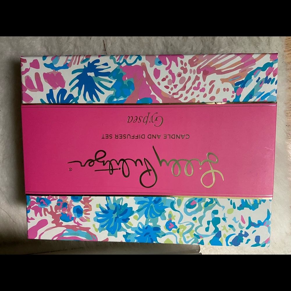 Lilly Pulitzer candle and diffuser set